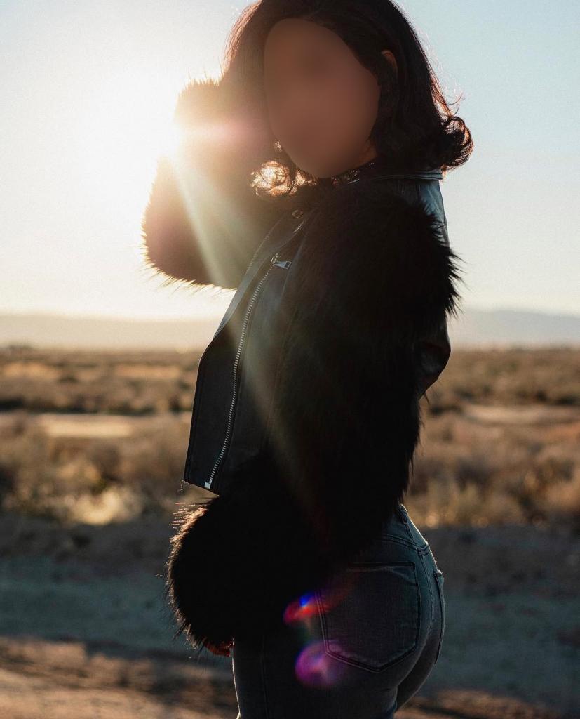 643102577: Chica busca chico en Murcia