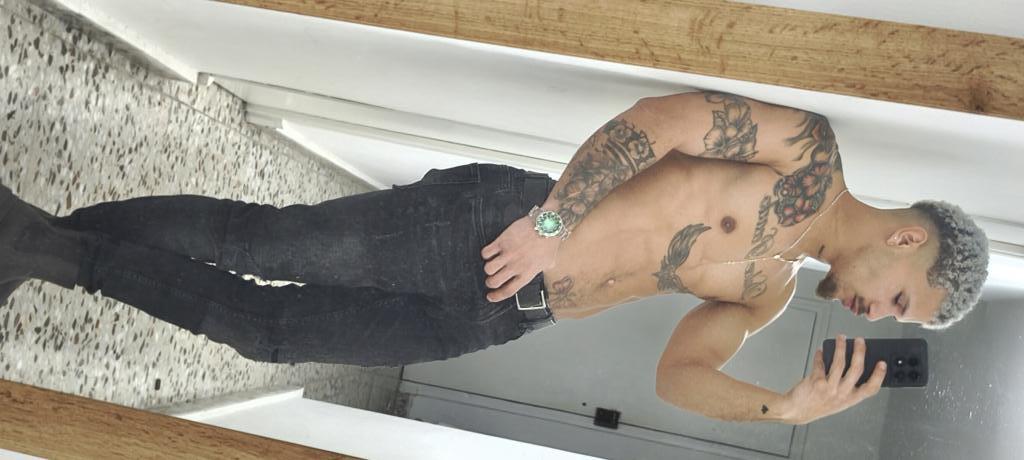 600244244: Chico busca chica en Asturias