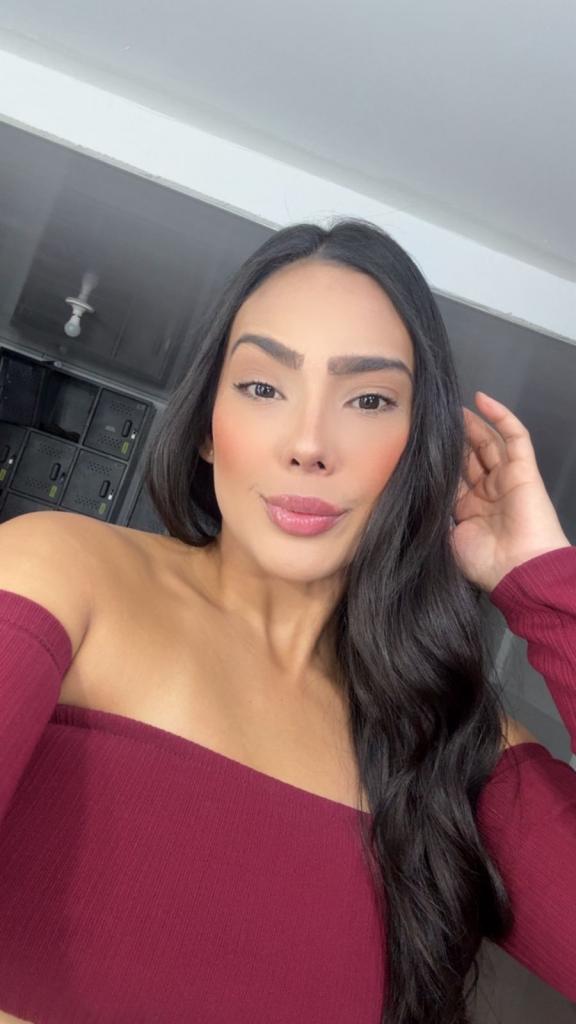 604275569: Chica busca chico en Segovia