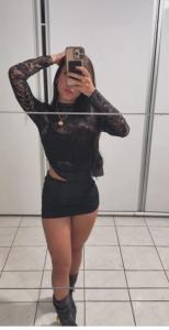 614864059: Chica busca chico en Gerona