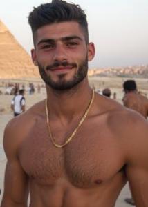 603272132: Chico busca chica en Ibiza