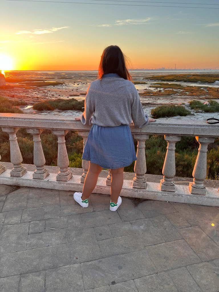 Chica busca chico en Cádiz: 