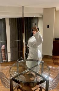 678592929: Chica busca chico en Madrid