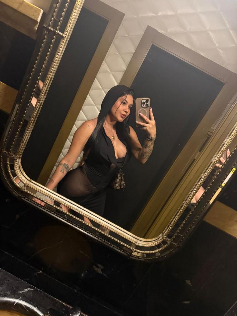 Chica busca chico en La Coruña: 