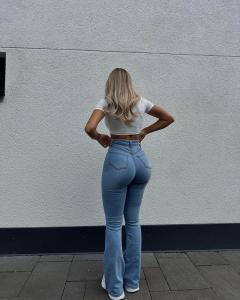 623368490: Chica busca chico en Madrid