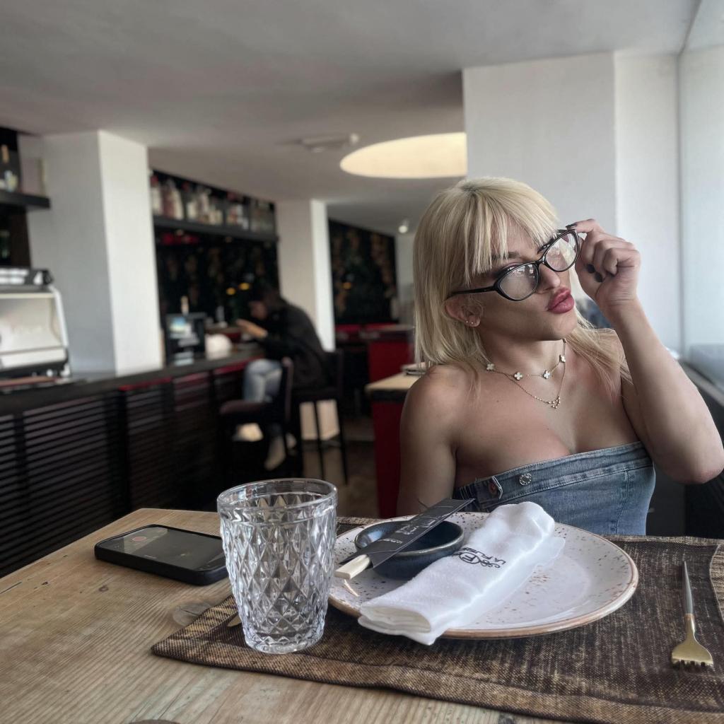 633115458: Transexual en Alicante