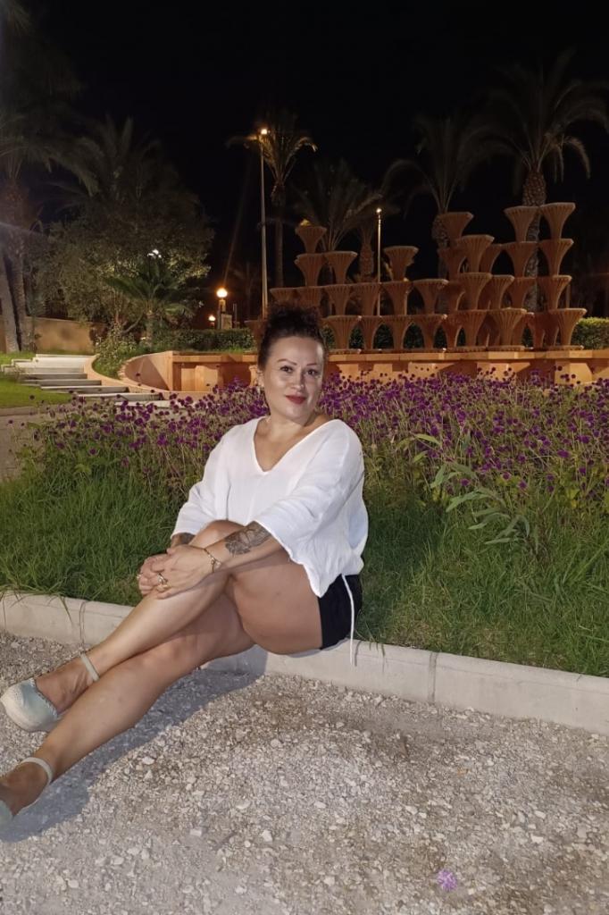 Chica busca chico en Alicante: 