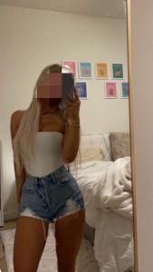 613823898: Chica busca chico en Cádiz