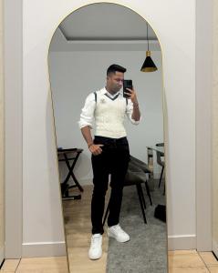 661438907: Chico busca chica en Madrid