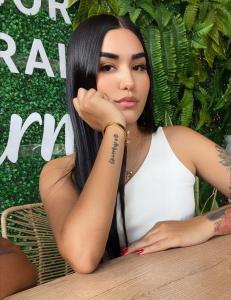 613758156: Chica busca chico en Tarragona