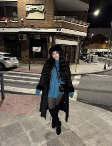 613925604: Chica busca chico en Málaga