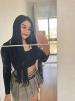 613925604: Chica busca chico en Málaga