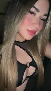 657339213: Chica busca chico en Ibiza