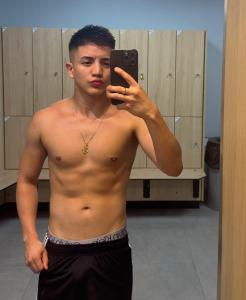 Chico busca chica en Valencia: 