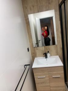 613671206: Chica busca chico en León