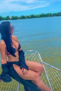 656293113: Chica busca chico en Barcelona