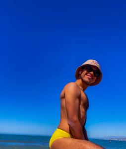 607496297: Chico busca chica en Málaga