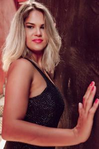 Chica busca chico en Almería: Chica busca chico