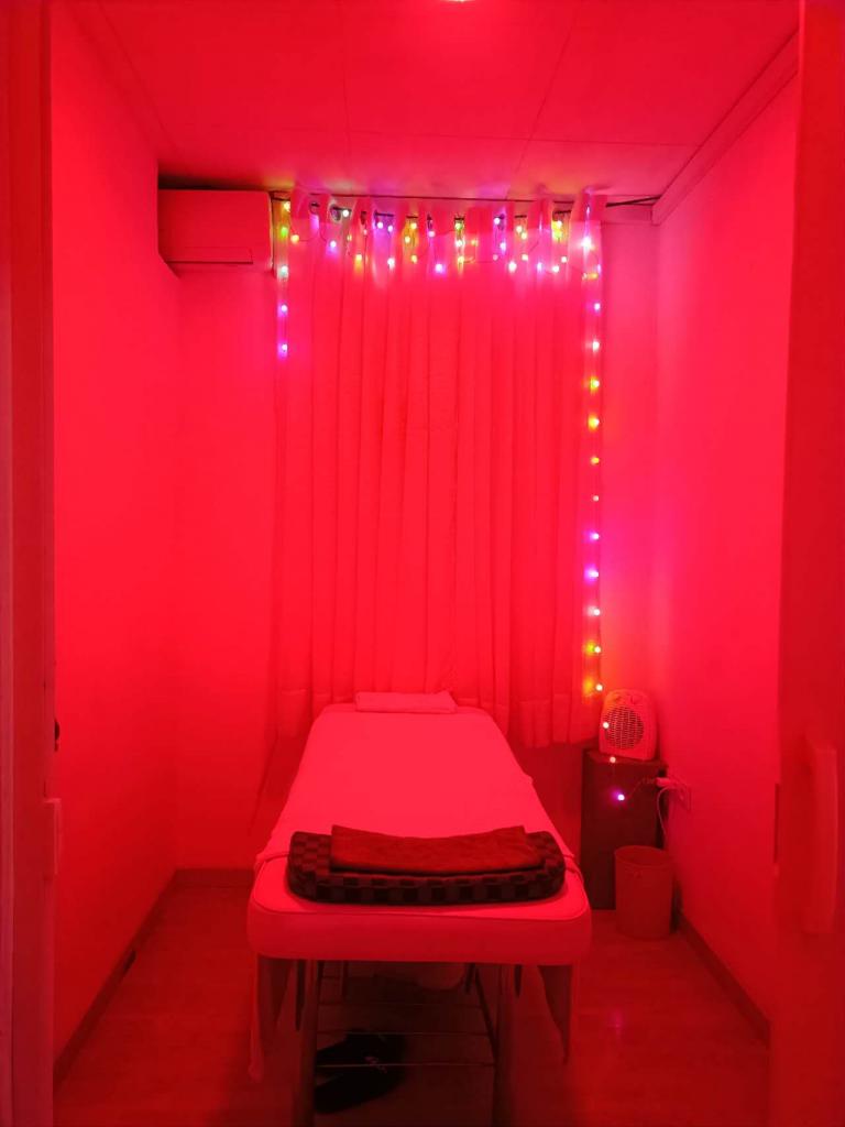 602696139: Chica busca chico en Barcelona