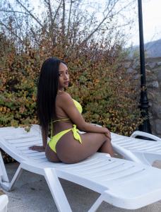 613800187: Chica busca chico en Madrid