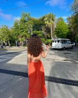 611654939: Chica busca chico en Cádiz