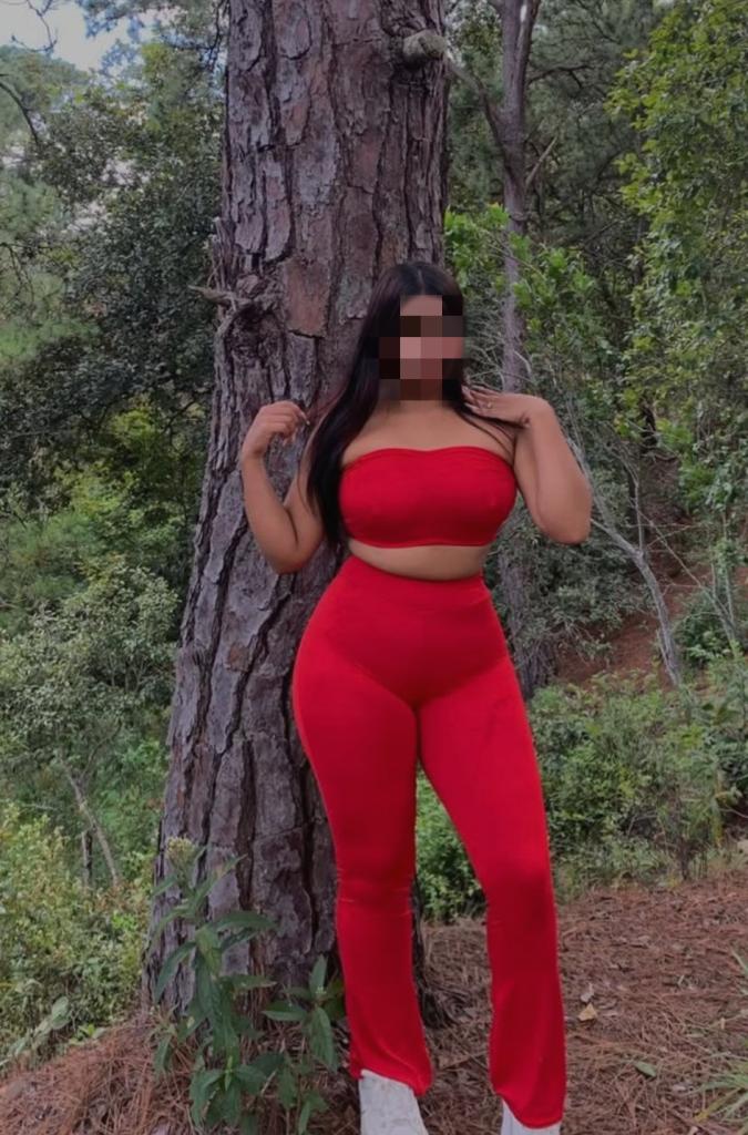 610755341: Chica busca chico en Murcia