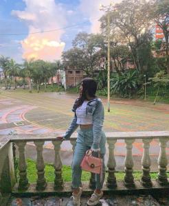 Chica busca chico en Alicante: 