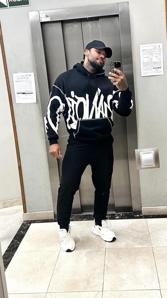 657227585: Chico busca chica en Valencia