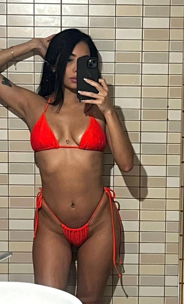 Chica busca chico en Ibiza: 