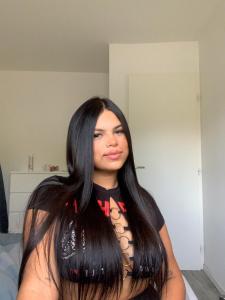 670860324: Chica busca chico en Madrid