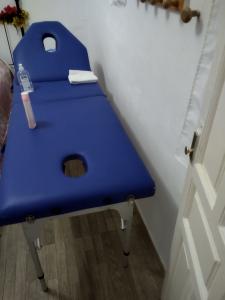 635568563: Chica busca chico en Sevilla