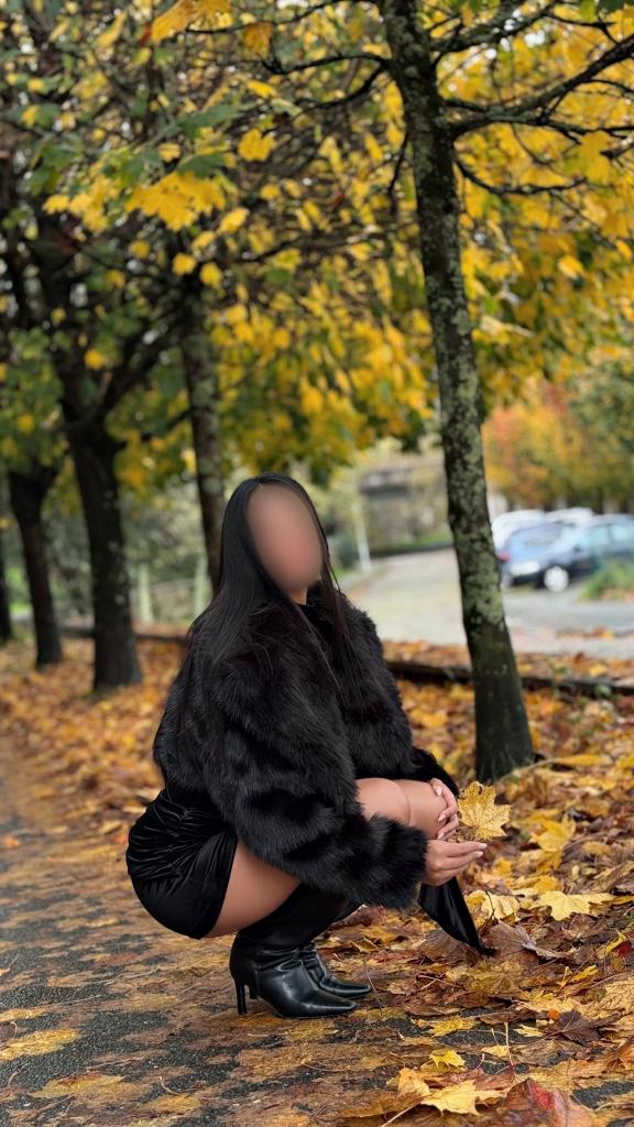 633253203: Chica busca chico en La Coruña