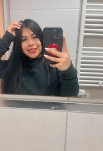 603302317: Chica busca chico en Sevilla