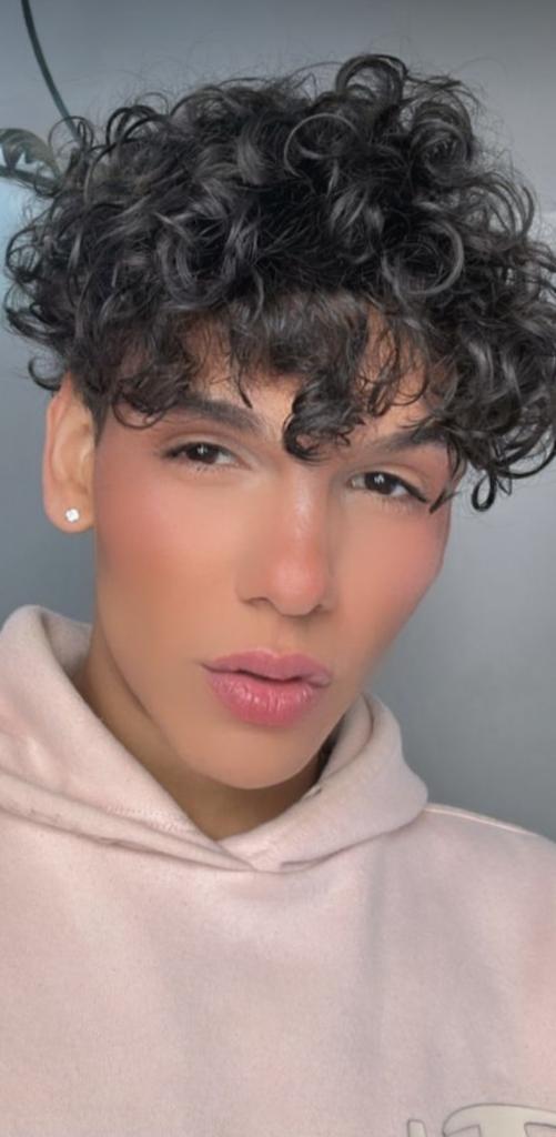 614682863: Chico busca chica en Granada