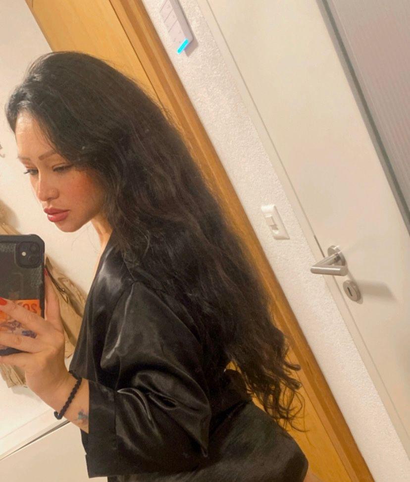 678717275: Chica busca chico en Cantabria