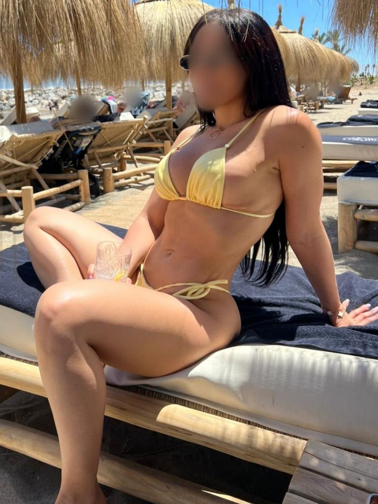 Chica busca chico en Sevilla: 