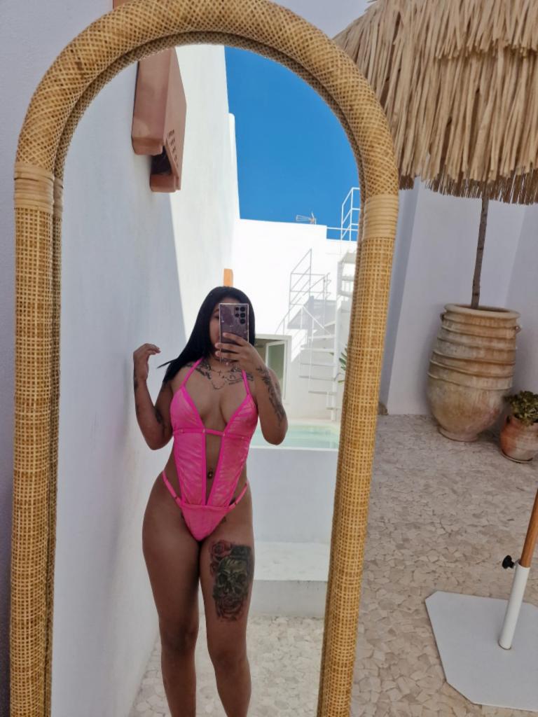 673786373: Chica busca chico en Sevilla