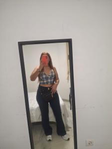 631583053: Chica busca chico en Cádiz