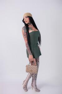 647695495: Transexual en Granada