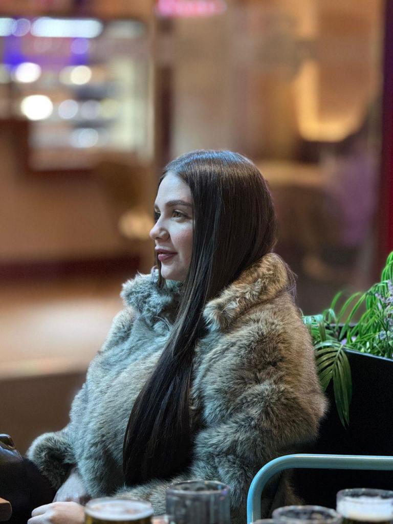 Chica busca chico en Granada: 