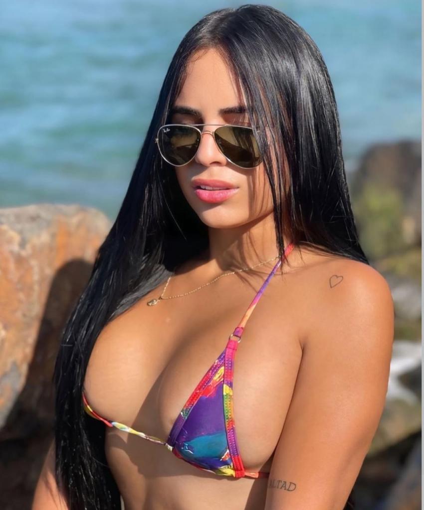 687718352: Chica busca chico en Barcelona