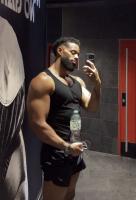 613624832: Chico busca chica en Madrid