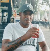 667872368: Chico busca chica en Málaga