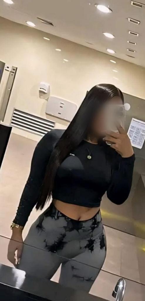 633345282: Chica busca chico en Granada