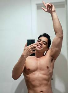 663742082: Chico busca chica en Navarra