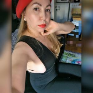 Chica busca chico en Asturias: 