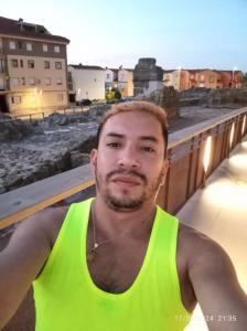 Chico busca chica en Toledo: 