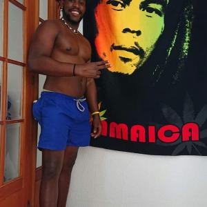 Chico busca chica en Cantabria: 