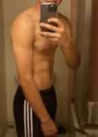 662313985: Chico busca chica en Málaga