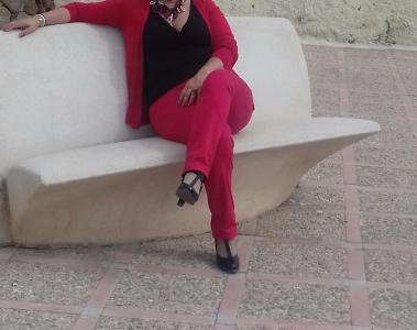 698571833: Chica busca chico en Murcia